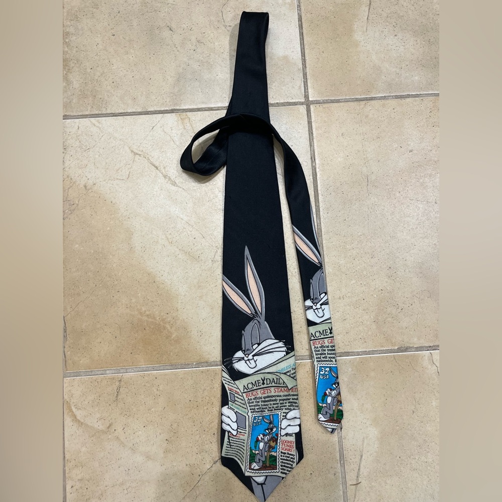 Vintage Bugs Bunny Looney Tunes Novelty Tie Black